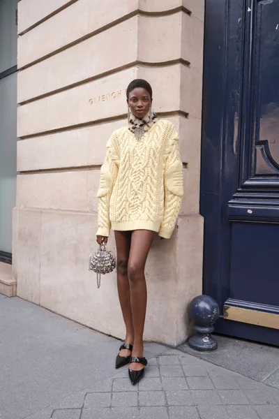 Look 17